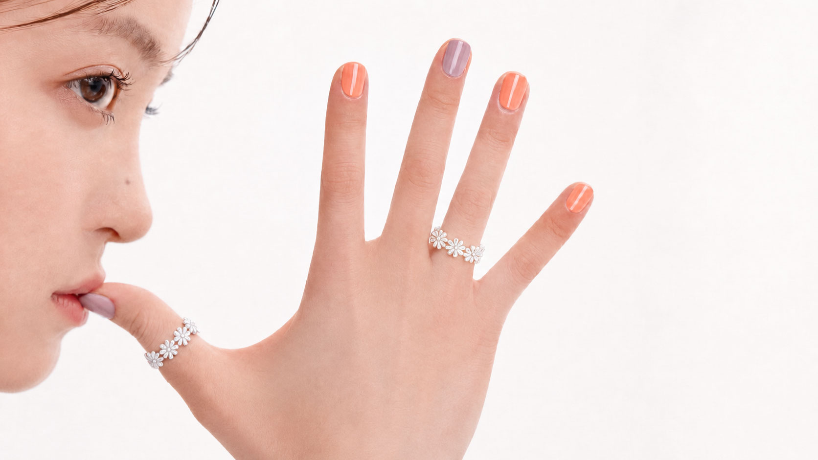 Daisy Open Ring 925 실버 오픈 반지 착용 이미지